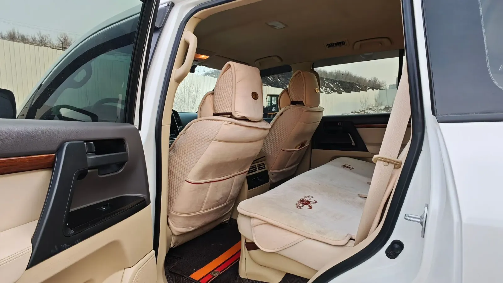 2015 Toyota Land Cruiser 4.0L 275HP V6 5AT,autocango,china used car exporter,china ev exporter,chinese used car exporter,chinese used ev exporter