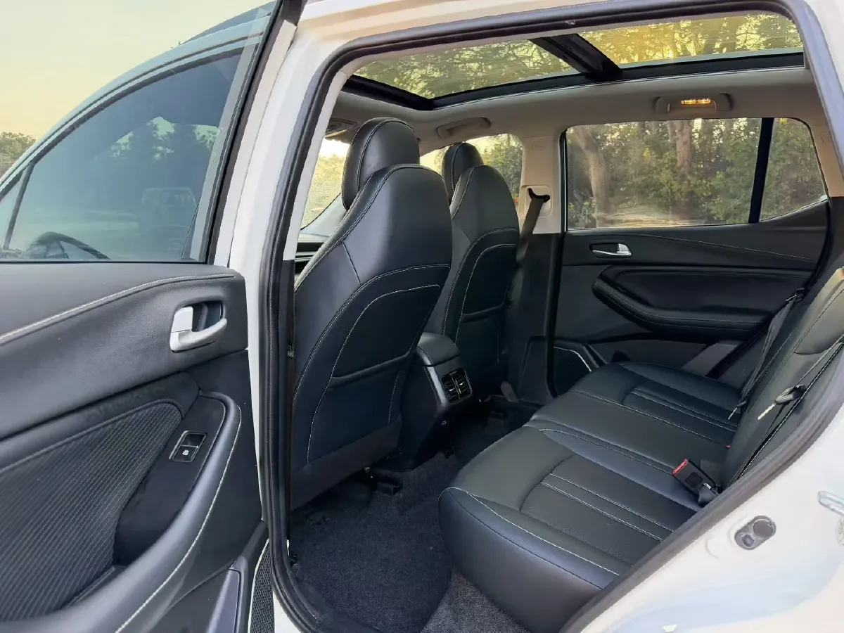 2022 GAC Trumpchi GS4 1.5T 169HP L4 6AT,autocango,china used car exporter,china ev exporter,chinese used car exporter,chinese used ev exporter