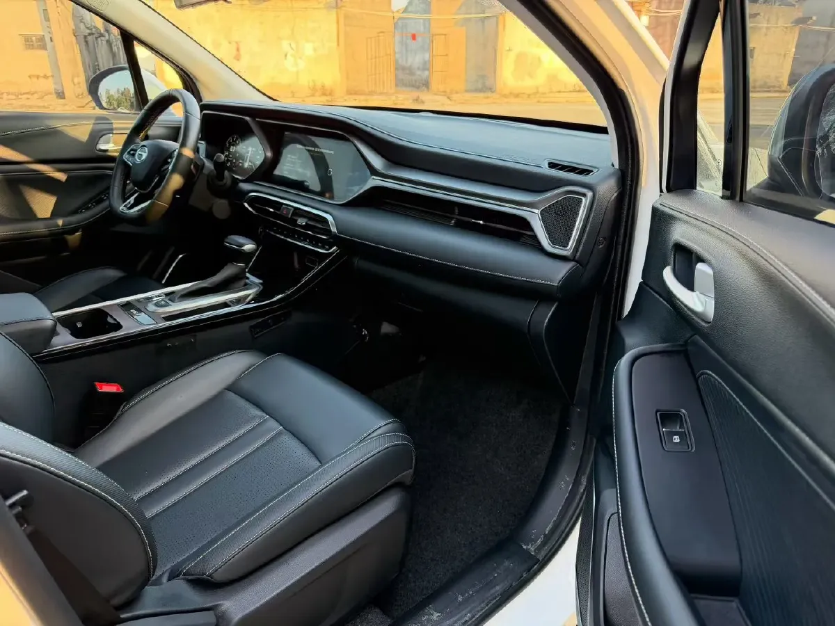 2022 GAC Trumpchi GS4 1.5T 169HP L4 6AT,autocango,china used car exporter,china ev exporter,chinese used car exporter,chinese used ev exporter