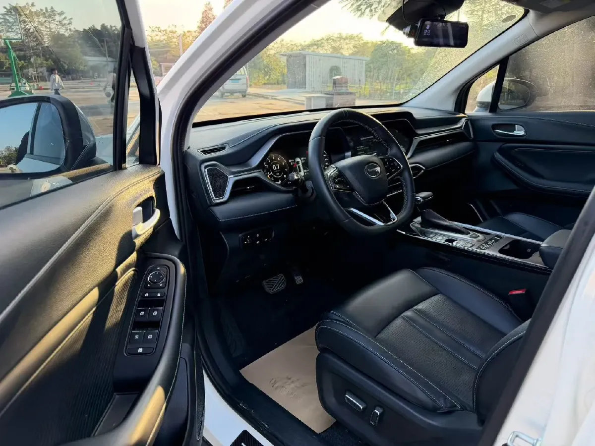 2022 GAC Trumpchi GS4 1.5T 169HP L4 6AT,autocango,china used car exporter,china ev exporter,chinese used car exporter,chinese used ev exporter