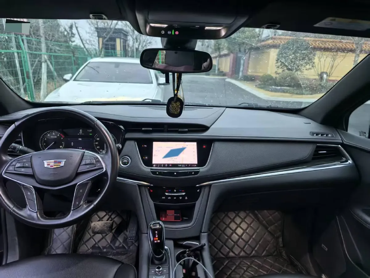 2021 Cadillac XT5 2.0T 237HP L4 9AT,autocango,china used car exporter,china ev exporter,chinese used car exporter,chinese used ev exporter