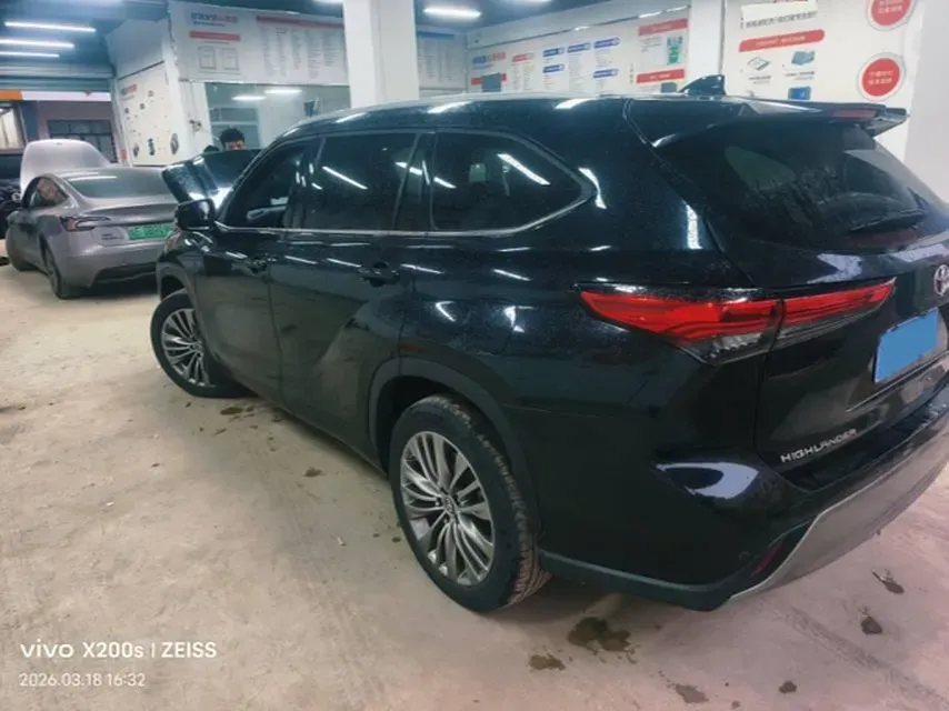 2022 Toyota Highlander 2.0T 248HP L4 8AT,autocango,china used car exporter,china ev exporter,chinese used car exporter,chinese used ev exporter