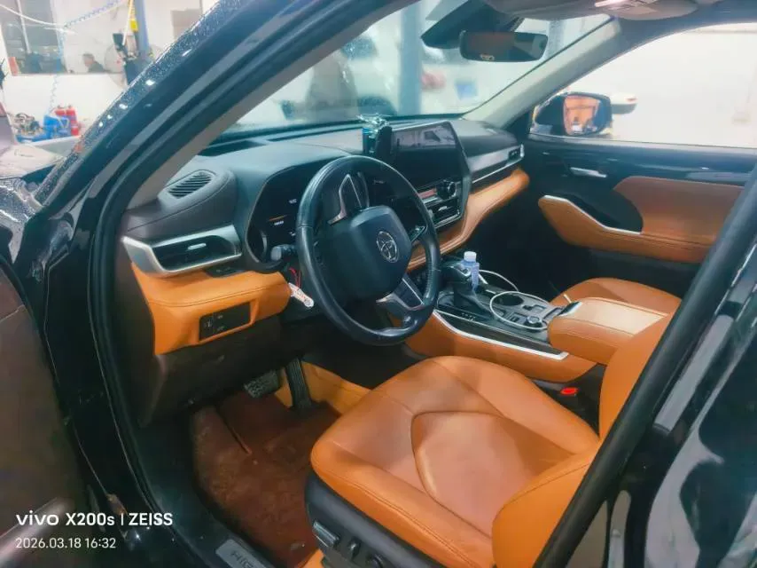 2022 Toyota Highlander 2.0T 248HP L4 8AT,autocango,china used car exporter,china ev exporter,chinese used car exporter,chinese used ev exporter