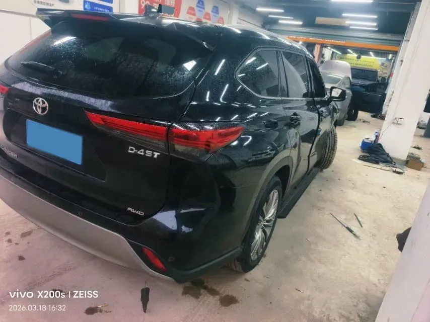 2022 Toyota Highlander 2.0T 248HP L4 8AT,autocango,china used car exporter,china ev exporter,chinese used car exporter,chinese used ev exporter