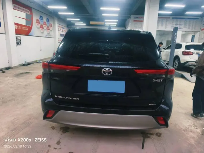 2022 Toyota Highlander 2.0T 248HP L4 8AT,autocango,china used car exporter,china ev exporter,chinese used car exporter,chinese used ev exporter