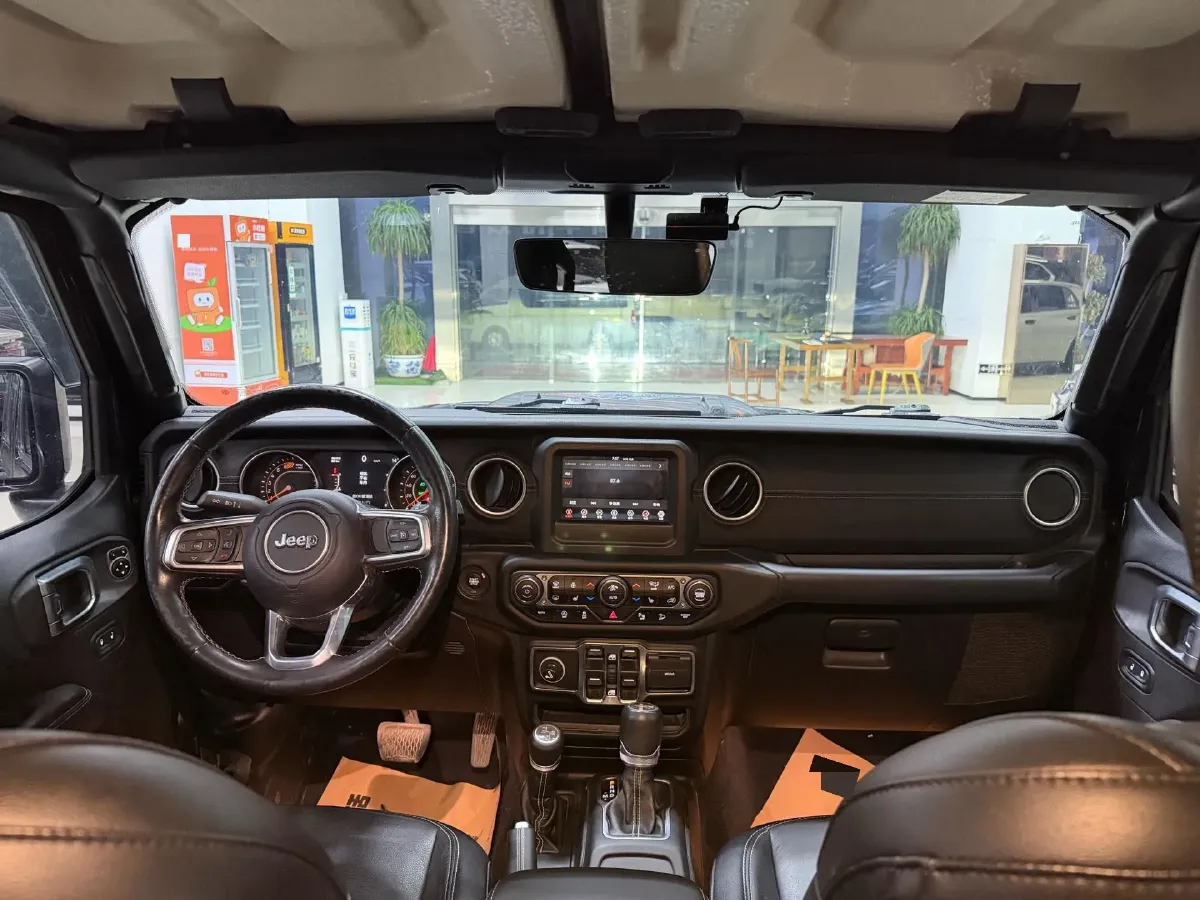 2019 Jeep Wrangler 2.0T 266HP L4 8AT,autocango,china used car exporter,china ev exporter,chinese used car exporter,chinese used ev exporter