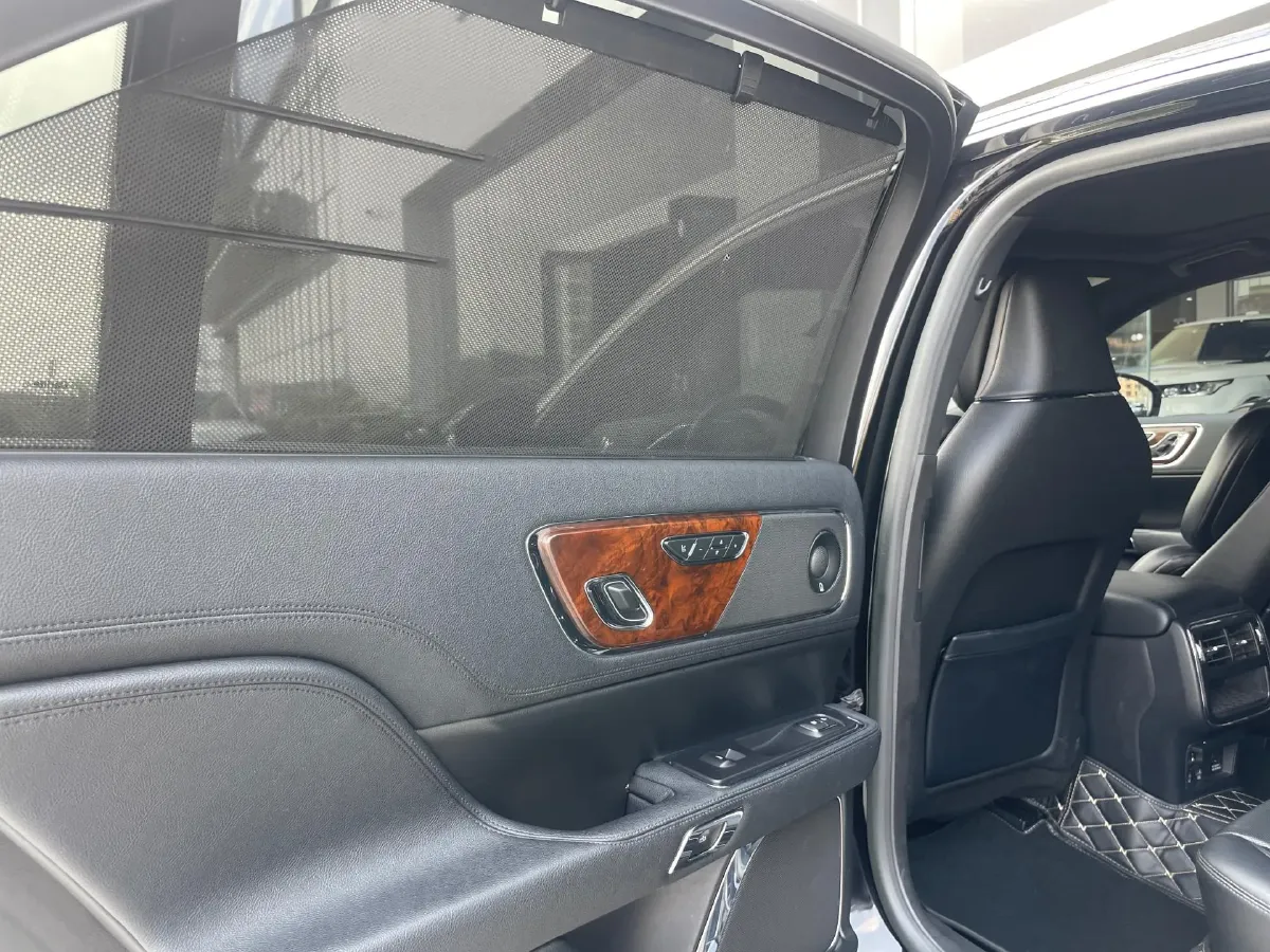 2019 Lincoln Continental 2.0T 261HP L4 6AT,autocango,china used car exporter,china ev exporter,chinese used car exporter,chinese used ev exporter