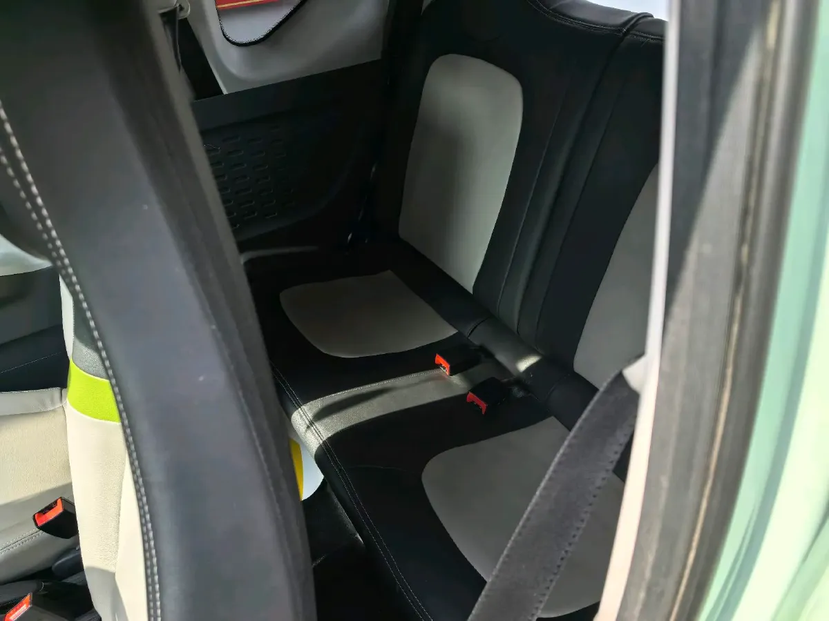 2021 WuLing HongGuang MINI EV BEV 13.8KWH,autocango,china used car exporter,china ev exporter,chinese used car exporter,chinese used ev exporter