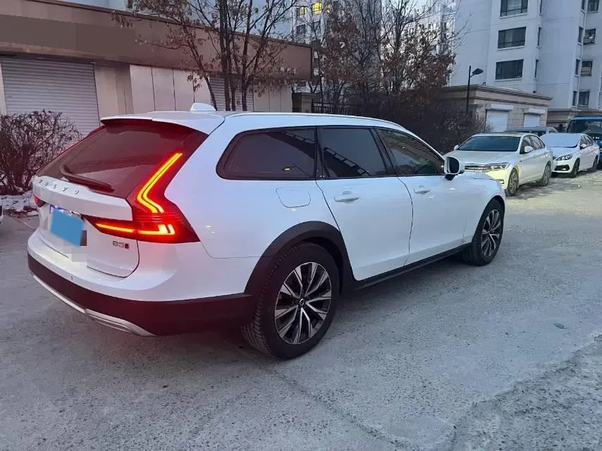 2021 Volvo V90 2.0T 250HP L4 8AT,autocango,china used car exporter,china ev exporter,chinese used car exporter,chinese used ev exporter
