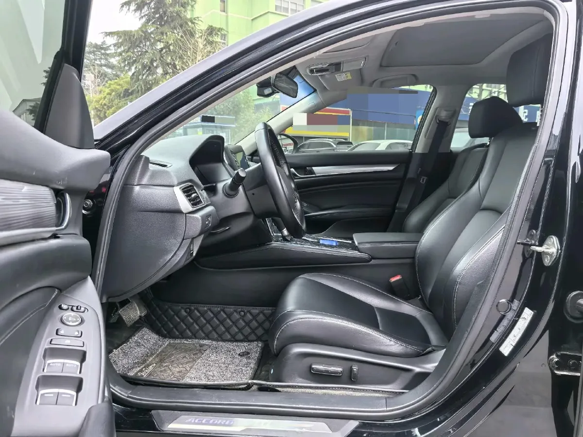2021 Honda Accord 1.5T 194HP L4 CVT,autocango,china used car exporter,china ev exporter,chinese used car exporter,chinese used ev exporter
