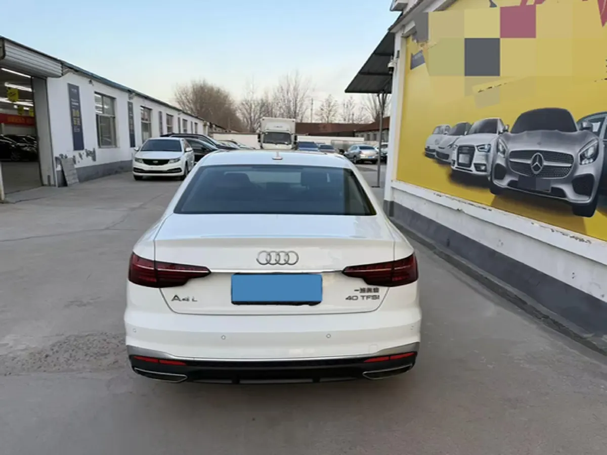 2024 Audi A4L 2.0T 190HP L4 7DCT,autocango,china used car exporter,china ev exporter,chinese used car exporter,chinese used ev exporter