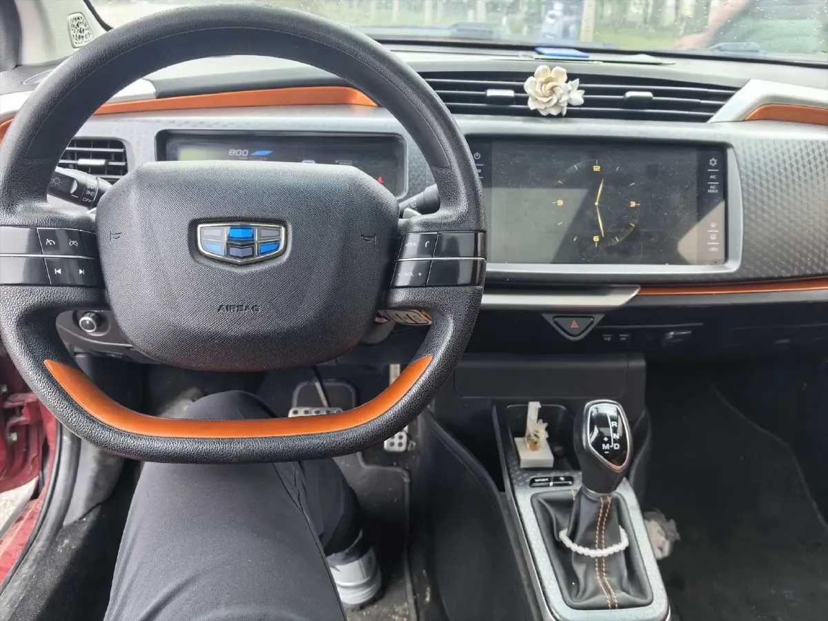 2017 Geely Vision X3 1.5L 102HP L4 4AT,autocango,china used car exporter,china ev exporter,chinese used car exporter,chinese used ev exporter