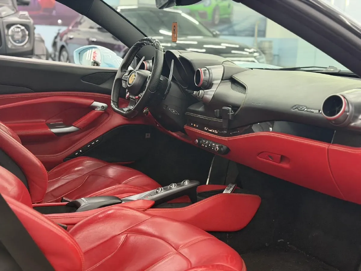 2019 Aston Martin DB11 5.2T 639HP V12 8AT,autocango,china used car exporter,china ev exporter,chinese used car exporter,chinese used ev exporter