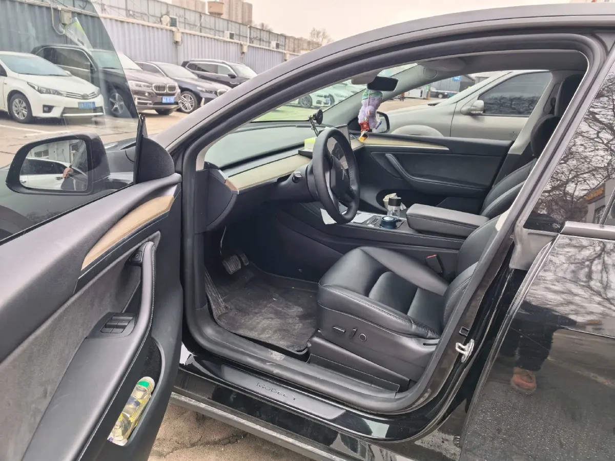 2022 Tesla Model Y BEV 60KWH,autocango,china used car exporter,china ev exporter,chinese used car exporter,chinese used ev exporter