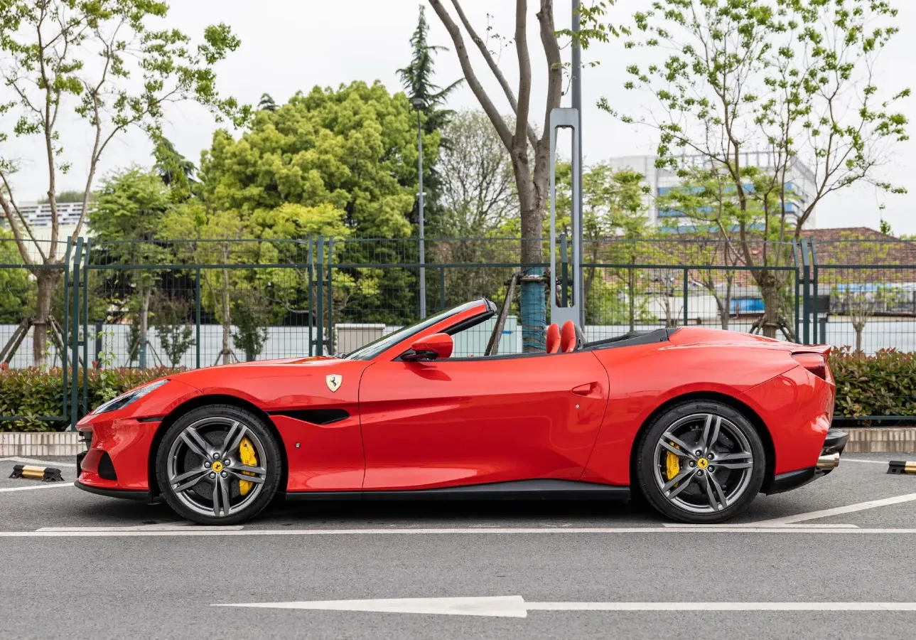 2021 Ferrari Portofino 3.9T 620HP V8 8DCT,autocango,china used car exporter,china ev exporter,chinese used car exporter,chinese used ev exporter