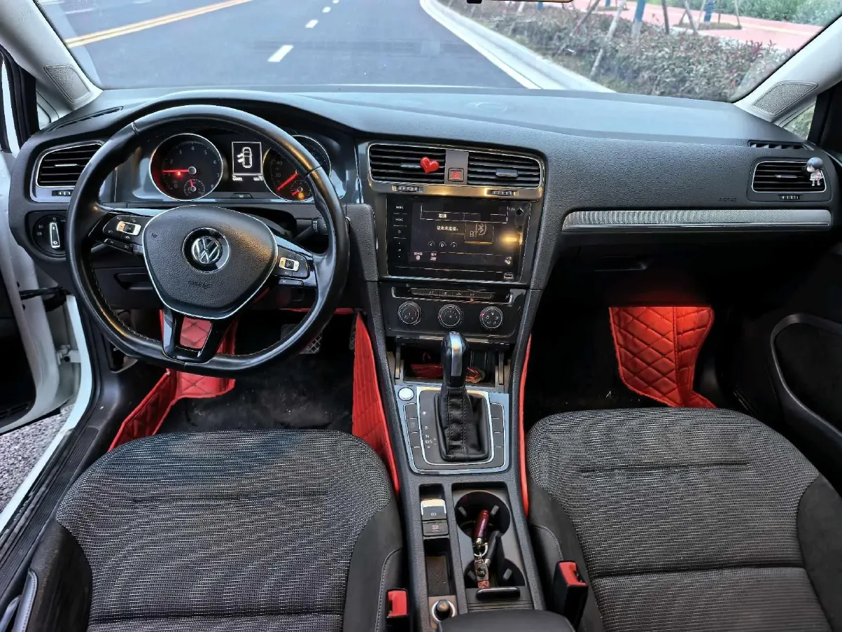 2020 Volkswagen Golf 1.4T 150HP L4 7DCT,autocango,china used car exporter,china ev exporter,chinese used car exporter,chinese used ev exporter