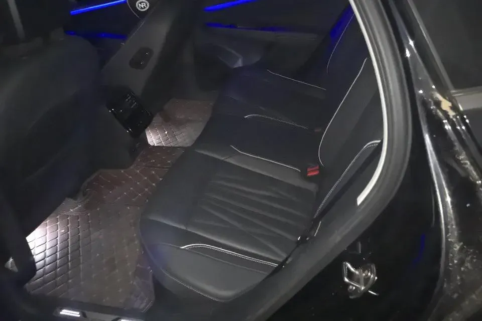 2022 Xpeng P7 BEV 60.2KWH,autocango,china used car exporter,china ev exporter,chinese used car exporter,chinese used ev exporter