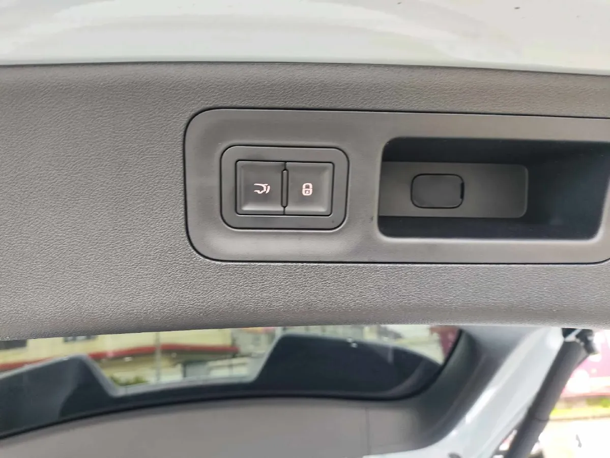 2024 BYD SongL DM-i 1.5L 101HP L4 E-CVT PHEV 26.6KWH,autocango,china used car exporter,china ev exporter,chinese used car exporter,chinese used ev exporter