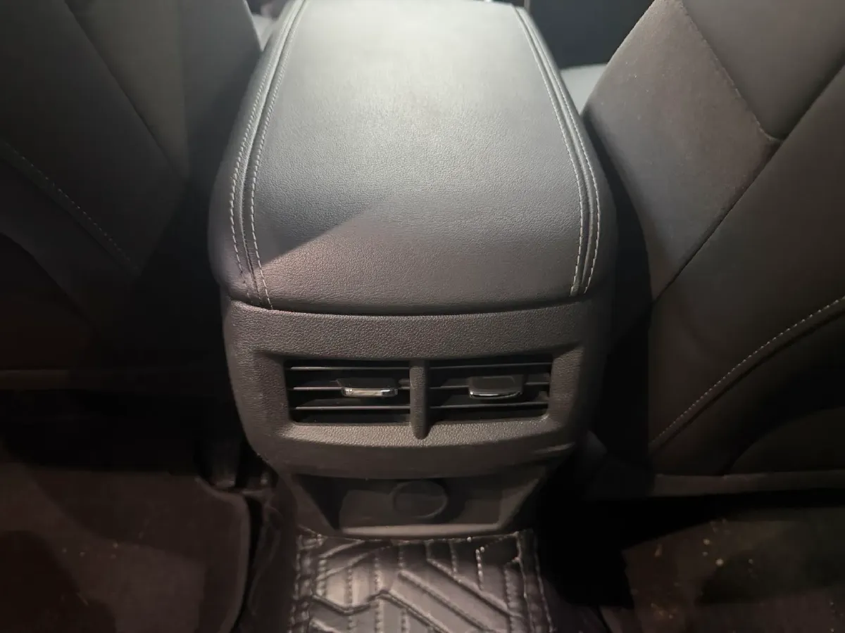 2023 Cadillac CT4 1.5T 211HP L4 8AT,autocango,china used car exporter,china ev exporter,chinese used car exporter,chinese used ev exporter