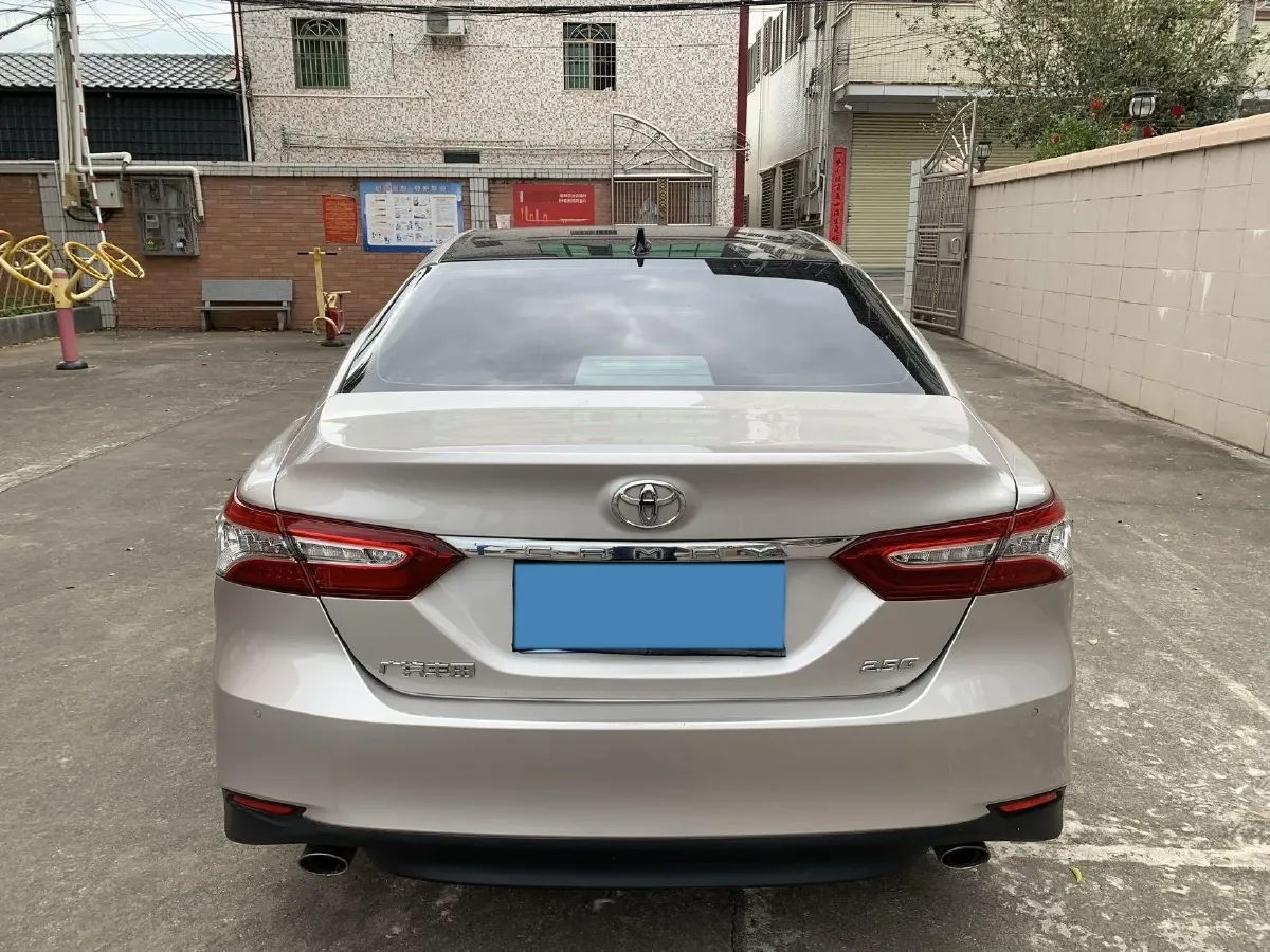 2021 Toyota Camry 2.5L 209HP L4 8AT,autocango,china used car exporter,china ev exporter,chinese used car exporter,chinese used ev exporter