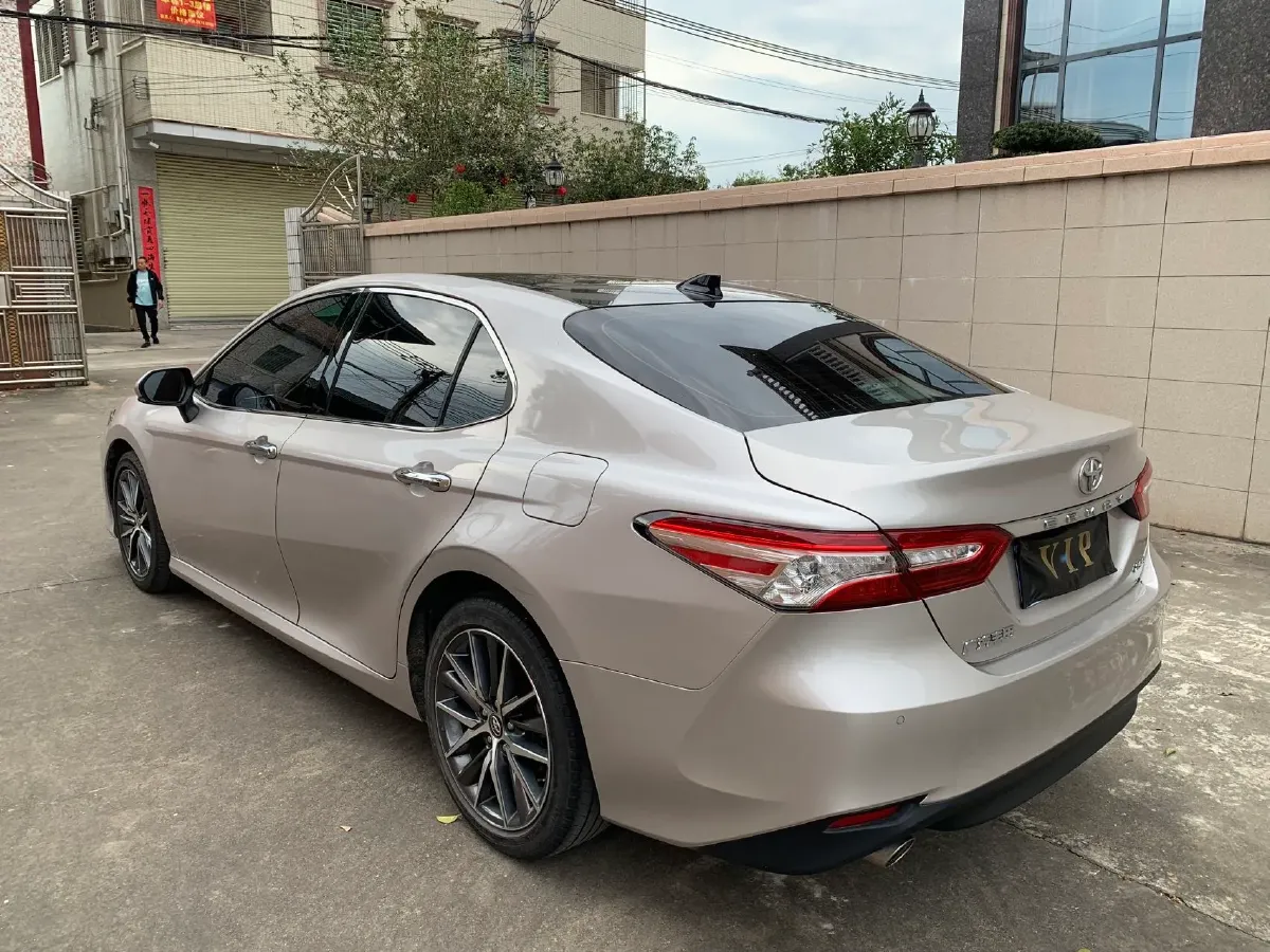 2021 Toyota Camry 2.5L 209HP L4 8AT,autocango,china used car exporter,china ev exporter,chinese used car exporter,chinese used ev exporter