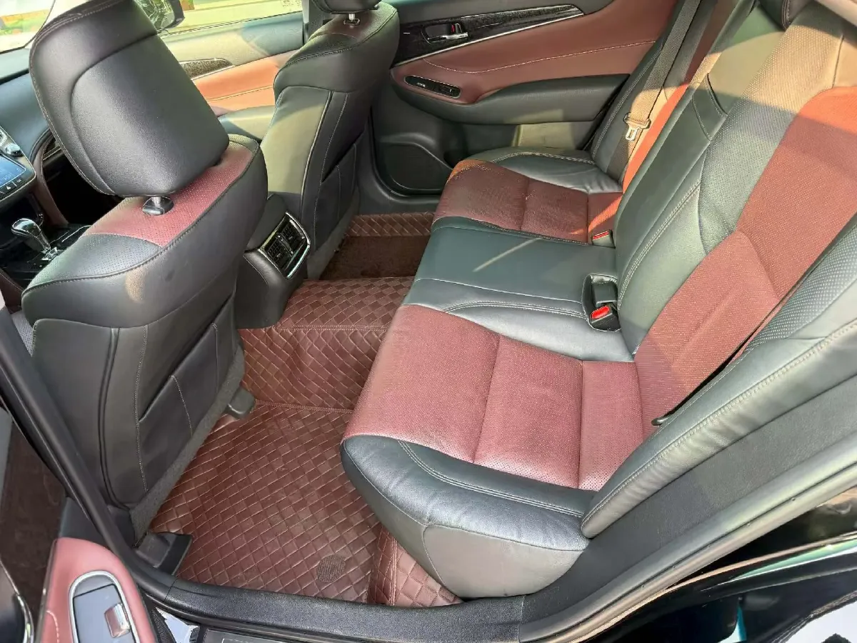 2018 Toyota Highlander 2.0T 220HP L4 6AT,autocango,china used car exporter,china ev exporter,chinese used car exporter,chinese used ev exporter