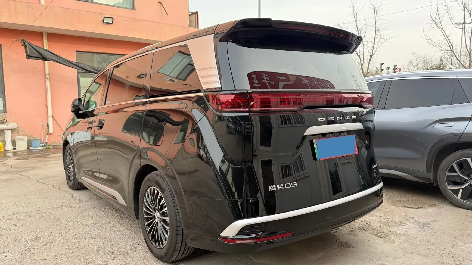 2024 Denza D9 1.5T 139HP L4 E-CVT PHEV 40KWH,autocango,china used car exporter,china ev exporter,chinese used car exporter,chinese used ev exporter