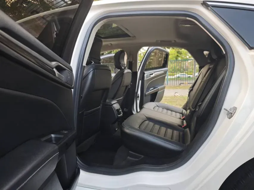 2017 Ford Mondeo 1.5T 181HP L4 6AT,autocango,china used car exporter,china ev exporter,chinese used car exporter,chinese used ev exporter