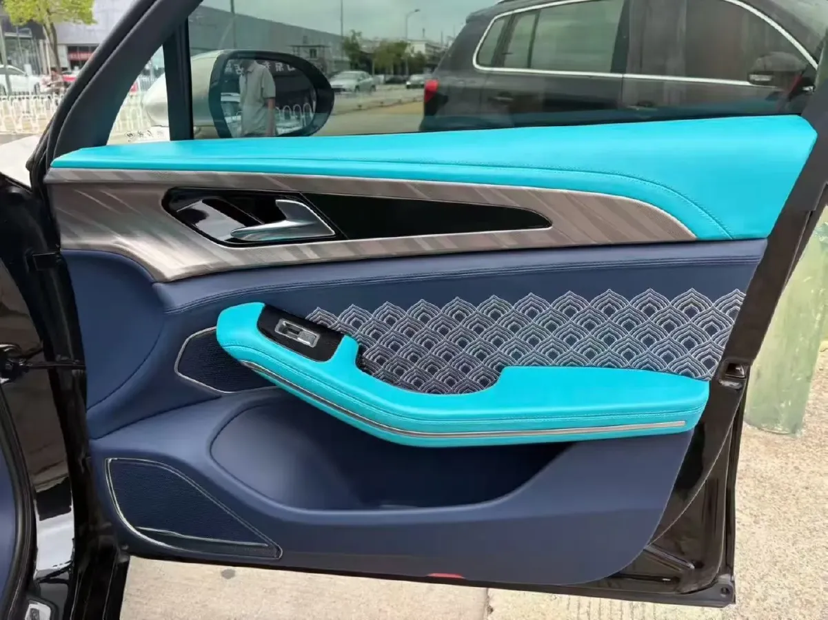 2020 HongQi H9 2.0T 252HP L4 7DCT,autocango,china used car exporter,china ev exporter,chinese used car exporter,chinese used ev exporter