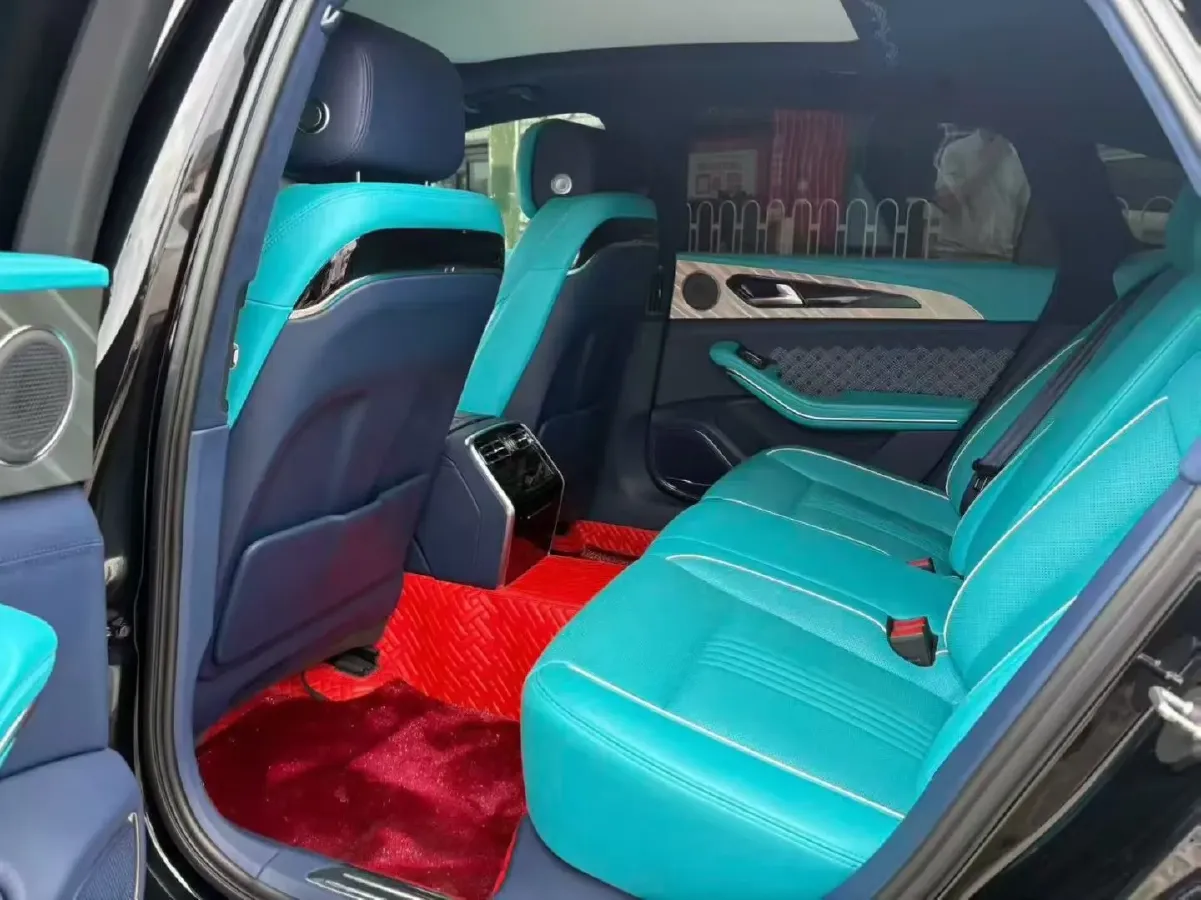 2020 HongQi H9 2.0T 252HP L4 7DCT,autocango,china used car exporter,china ev exporter,chinese used car exporter,chinese used ev exporter