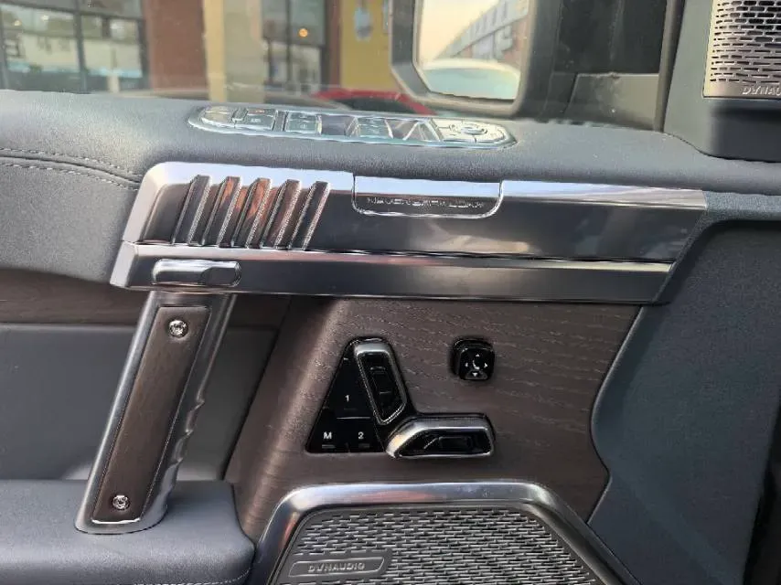 2023 M Hero 917 REEV 197HP 2AT REEV 65.8KWH,autocango,china used car exporter,china ev exporter,chinese used car exporter,chinese used ev exporter