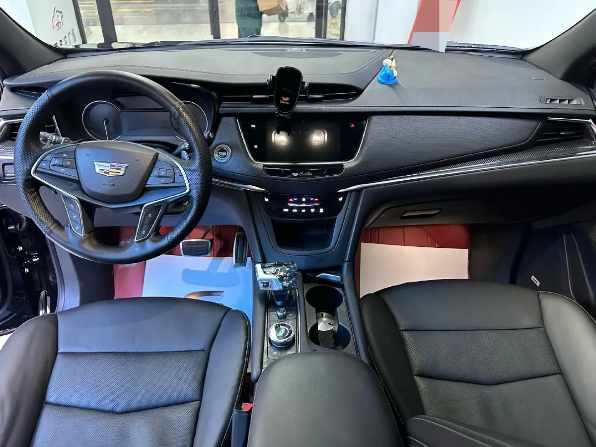 2024 Cadillac XT5 2.0T 237HP L4 9AT,autocango,china used car exporter,china ev exporter,chinese used car exporter,chinese used ev exporter