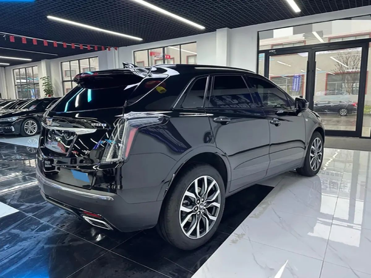 2024 Cadillac XT5 2.0T 237HP L4 9AT,autocango,china used car exporter,china ev exporter,chinese used car exporter,chinese used ev exporter