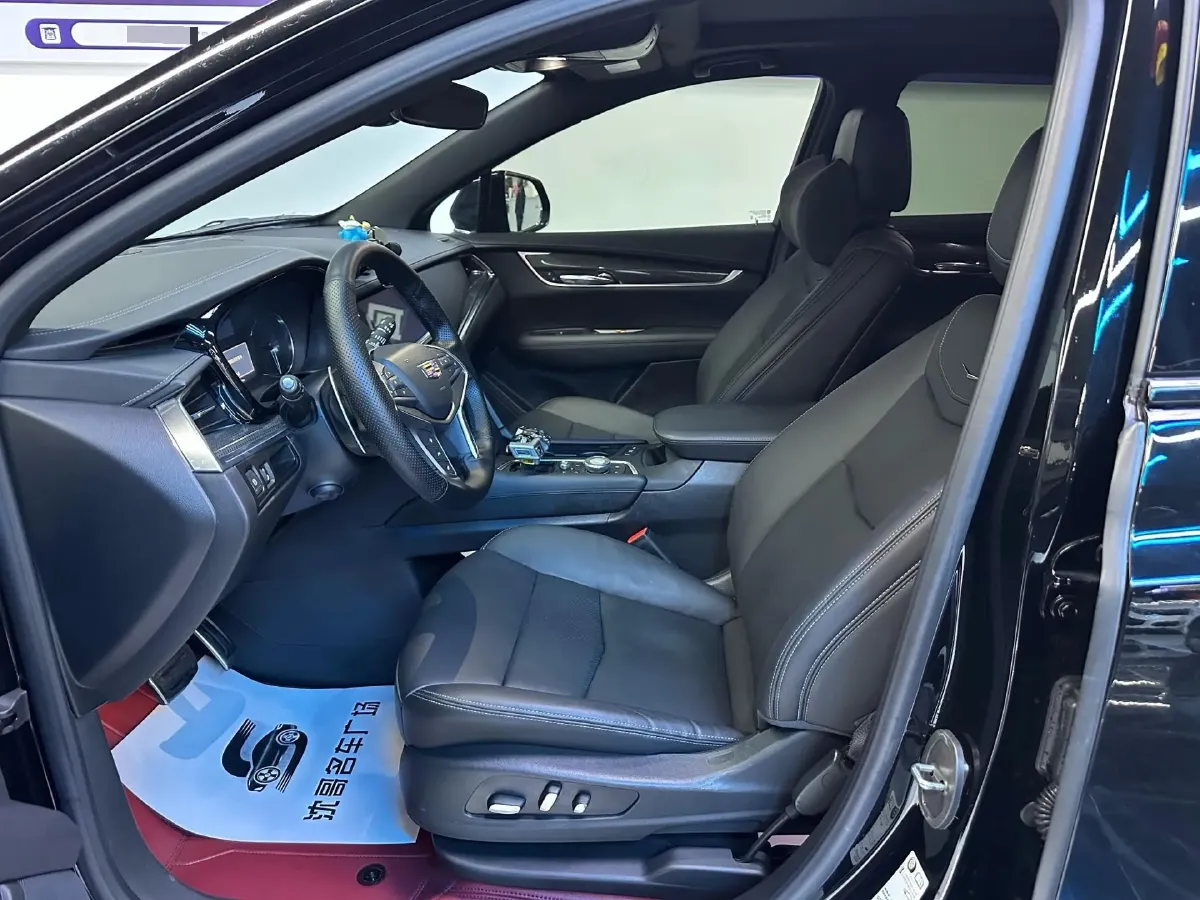 2024 Cadillac XT5 2.0T 237HP L4 9AT,autocango,china used car exporter,china ev exporter,chinese used car exporter,chinese used ev exporter