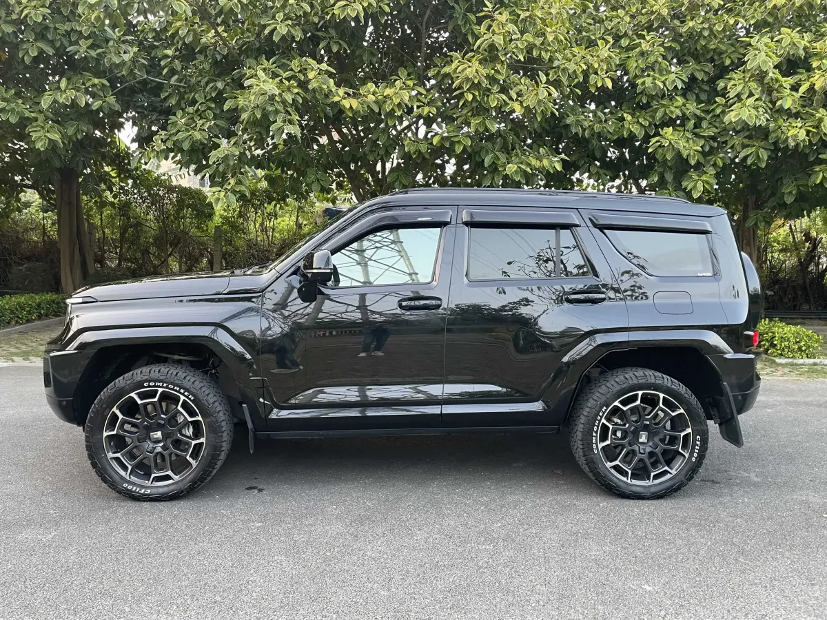 2024 Tank 700 3.0T 360HP V6 9AT PHEV 37.1KWH,autocango,china used car exporter,china ev exporter,chinese used car exporter,chinese used ev exporter