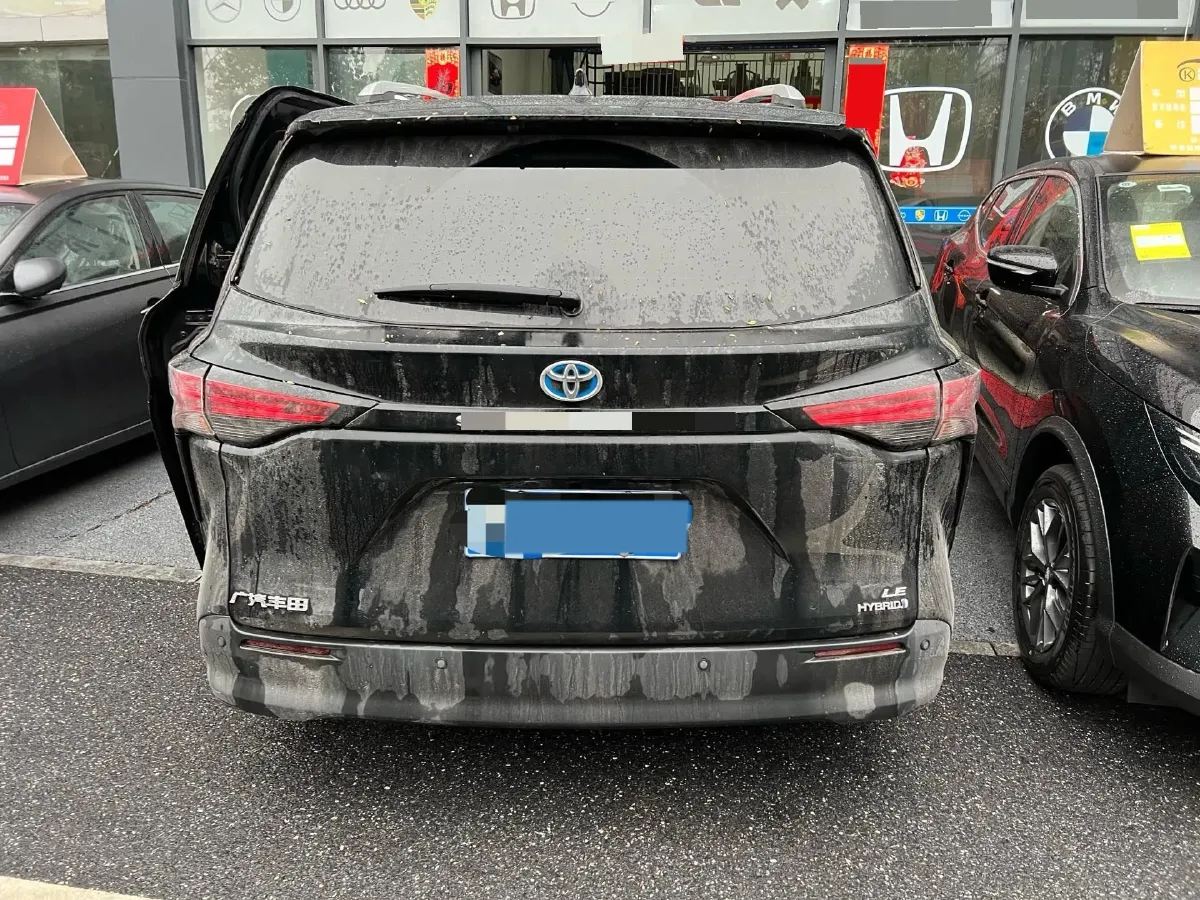 2023 Toyota Sienna 2.5L 189HP L4 E-CVT Hybrid,autocango,china used car exporter,china ev exporter,chinese used car exporter,chinese used ev exporter