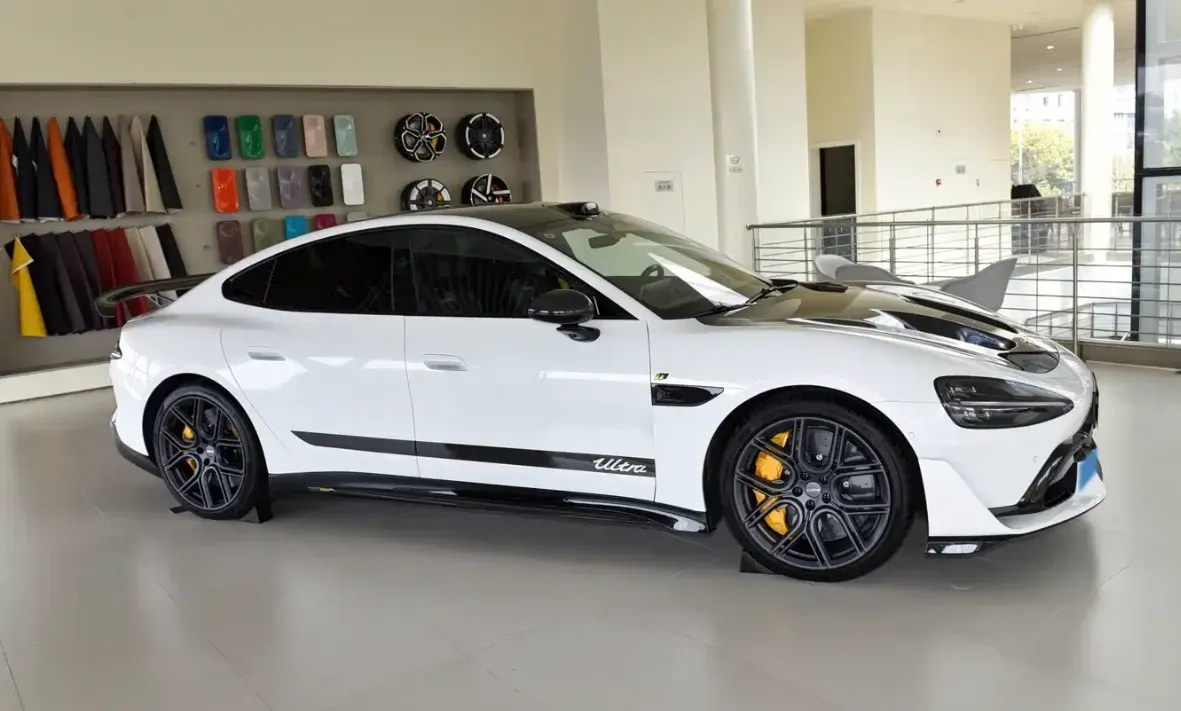 2025 MI SU7 Ultra BEV 93.7KWH,autocango,china used car exporter,china ev exporter,chinese used car exporter,chinese used ev exporter