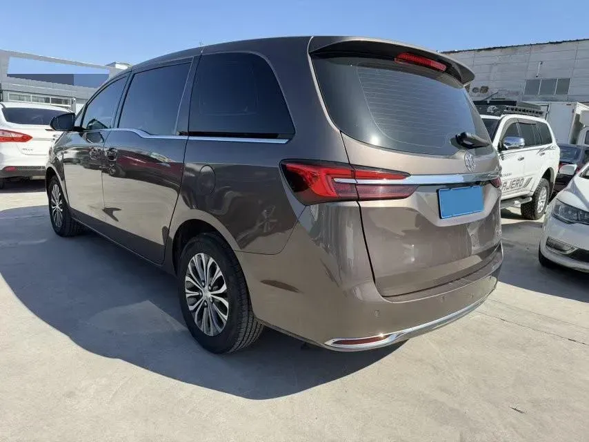 2022 Buick GL8 2.0T 237HP L4 9AT,autocango,china used car exporter,china ev exporter,chinese used car exporter,chinese used ev exporter