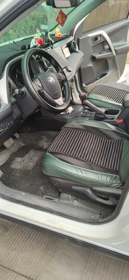 2019 Toyota RAV4 2.0L 151HP L4 CVT,autocango,china used car exporter,china ev exporter,chinese used car exporter,chinese used ev exporter