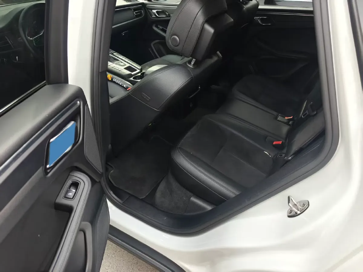 2018 Porsche Macan 2.0T 252HP L4 7DCT,autocango,china used car exporter,china ev exporter,chinese used car exporter,chinese used ev exporter