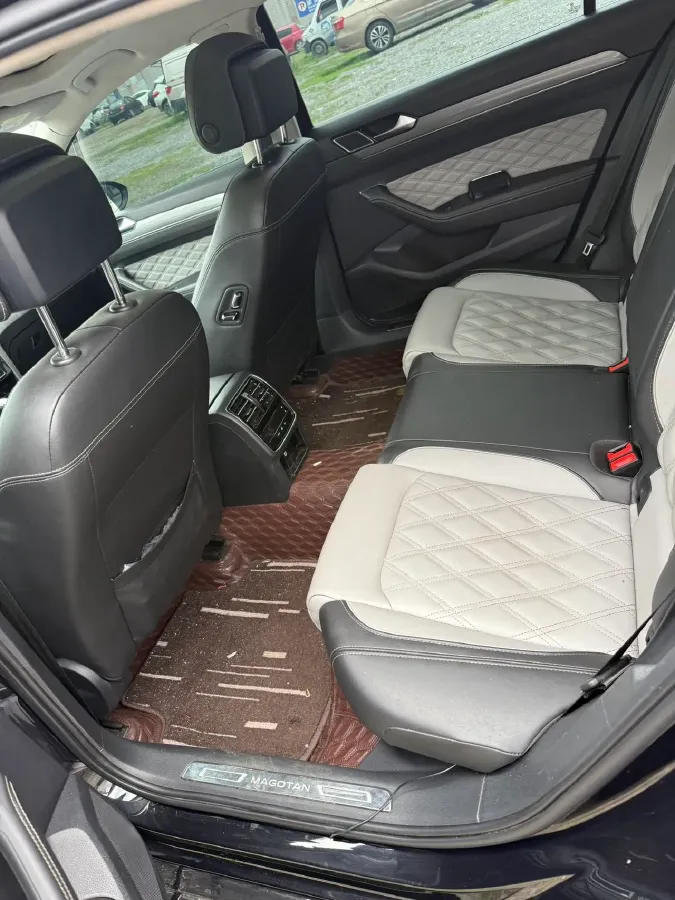 2023 Volkswagen Magotan 2.0T 186HP L4 7DCT,autocango,china used car exporter,china ev exporter,chinese used car exporter,chinese used ev exporter