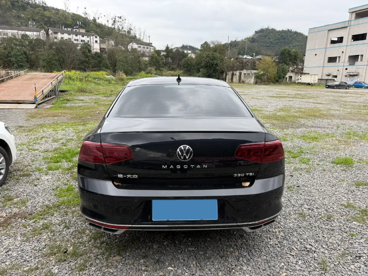 2023 Volkswagen Magotan 2.0T 186HP L4 7DCT,autocango,china used car exporter,china ev exporter,chinese used car exporter,chinese used ev exporter