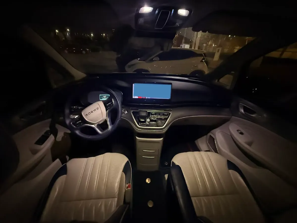 2021 Roewe iMAX8 2.0T 234HP L4 8AT,autocango,china used car exporter,china ev exporter,chinese used car exporter,chinese used ev exporter