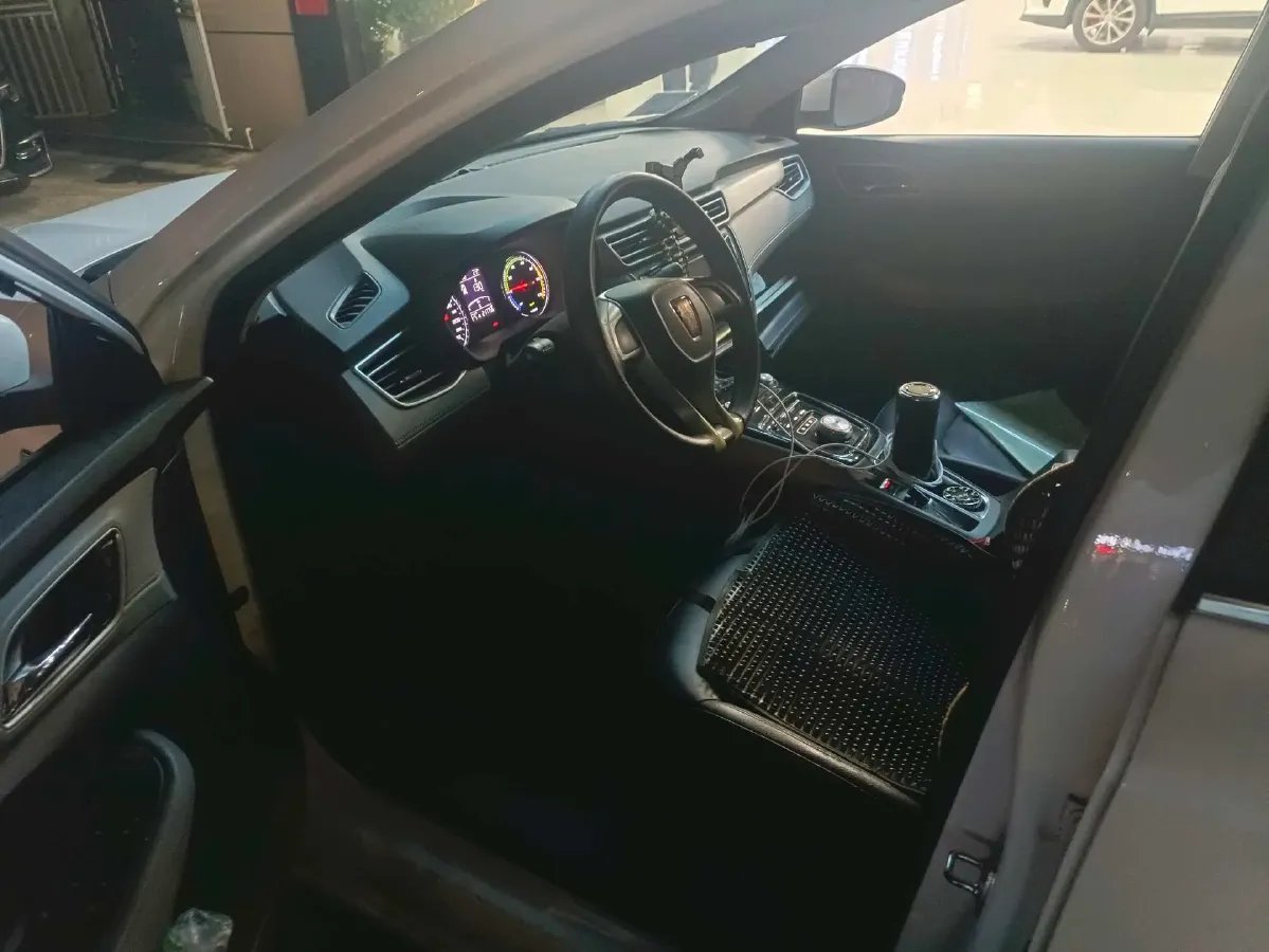 2018 Roewe Ei5 BEV 35KWH,autocango,china used car exporter,china ev exporter,chinese used car exporter,chinese used ev exporter