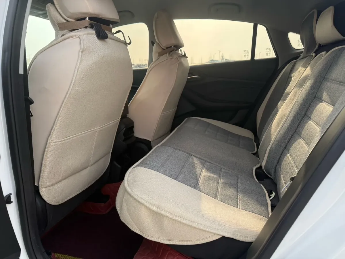 2023 MG 5 1.5L 129HP L4 5MT,autocango,china used car exporter,china ev exporter,chinese used car exporter,chinese used ev exporter