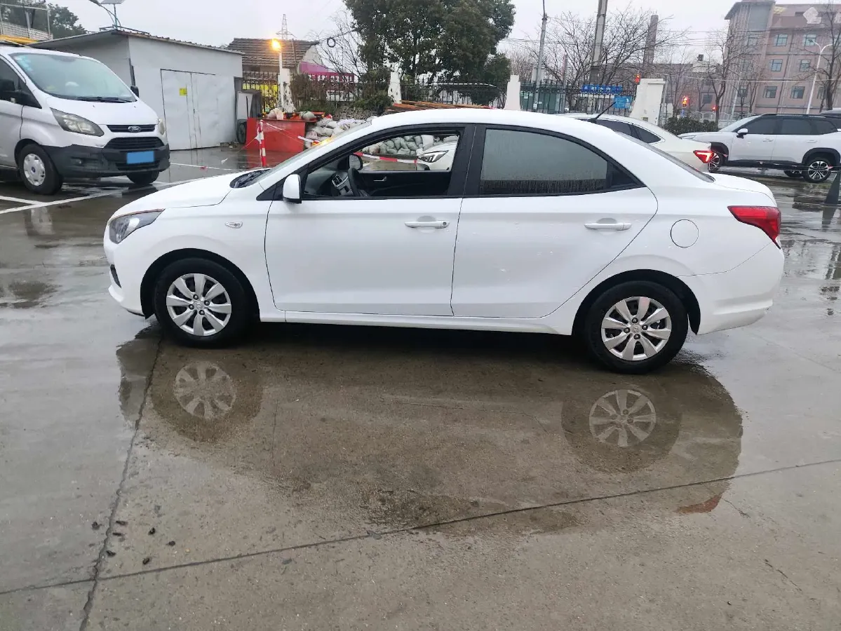 2017 Hyundai Reina 1.4L 95HP L4 5MT,autocango,china used car exporter,china ev exporter,chinese used car exporter,chinese used ev exporter
