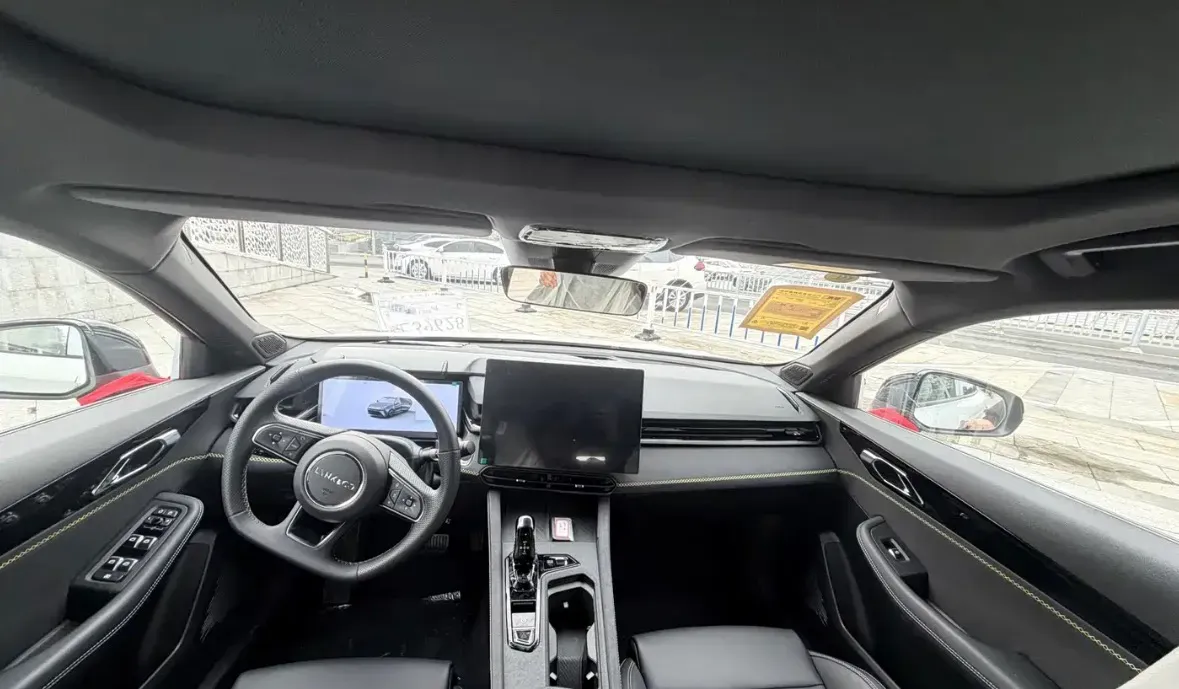 2025 LYNK&CO 03 1.5T 181HP L4 7DCT,autocango,china used car exporter,china ev exporter,chinese used car exporter,chinese used ev exporter