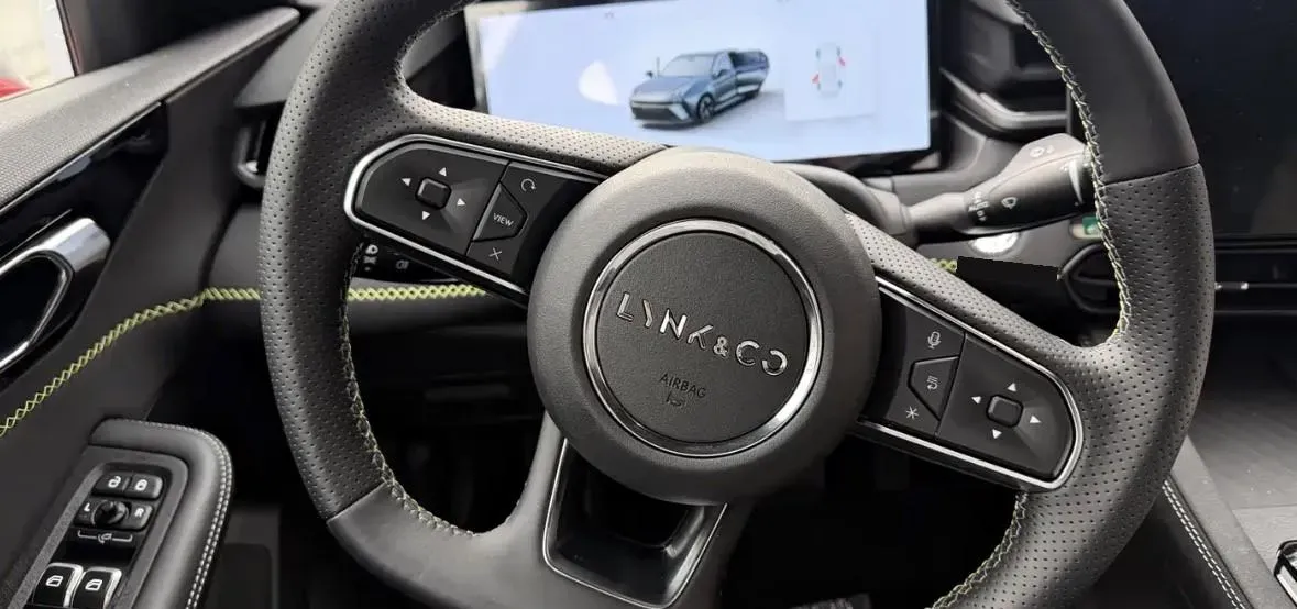 2025 LYNK&CO 03 1.5T 181HP L4 7DCT,autocango,china used car exporter,china ev exporter,chinese used car exporter,chinese used ev exporter