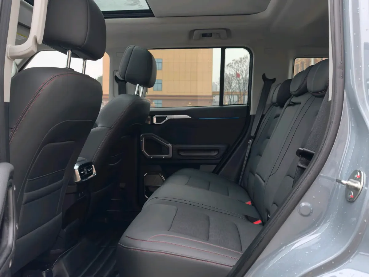 2023 Jetour Traveller 2.0T 254HP L4 7DCT,autocango,china used car exporter,china ev exporter,chinese used car exporter,chinese used ev exporter