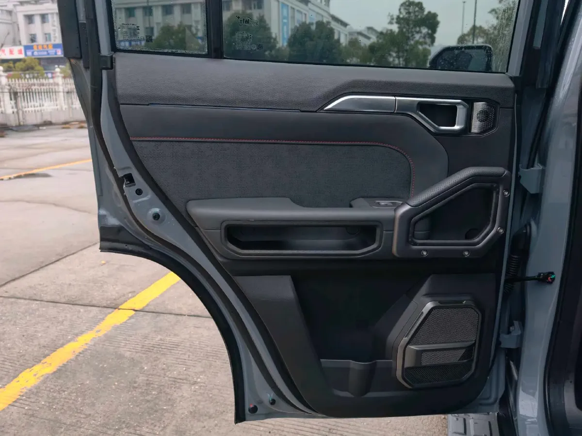 2023 Jetour Traveller 2.0T 254HP L4 7DCT,autocango,china used car exporter,china ev exporter,chinese used car exporter,chinese used ev exporter